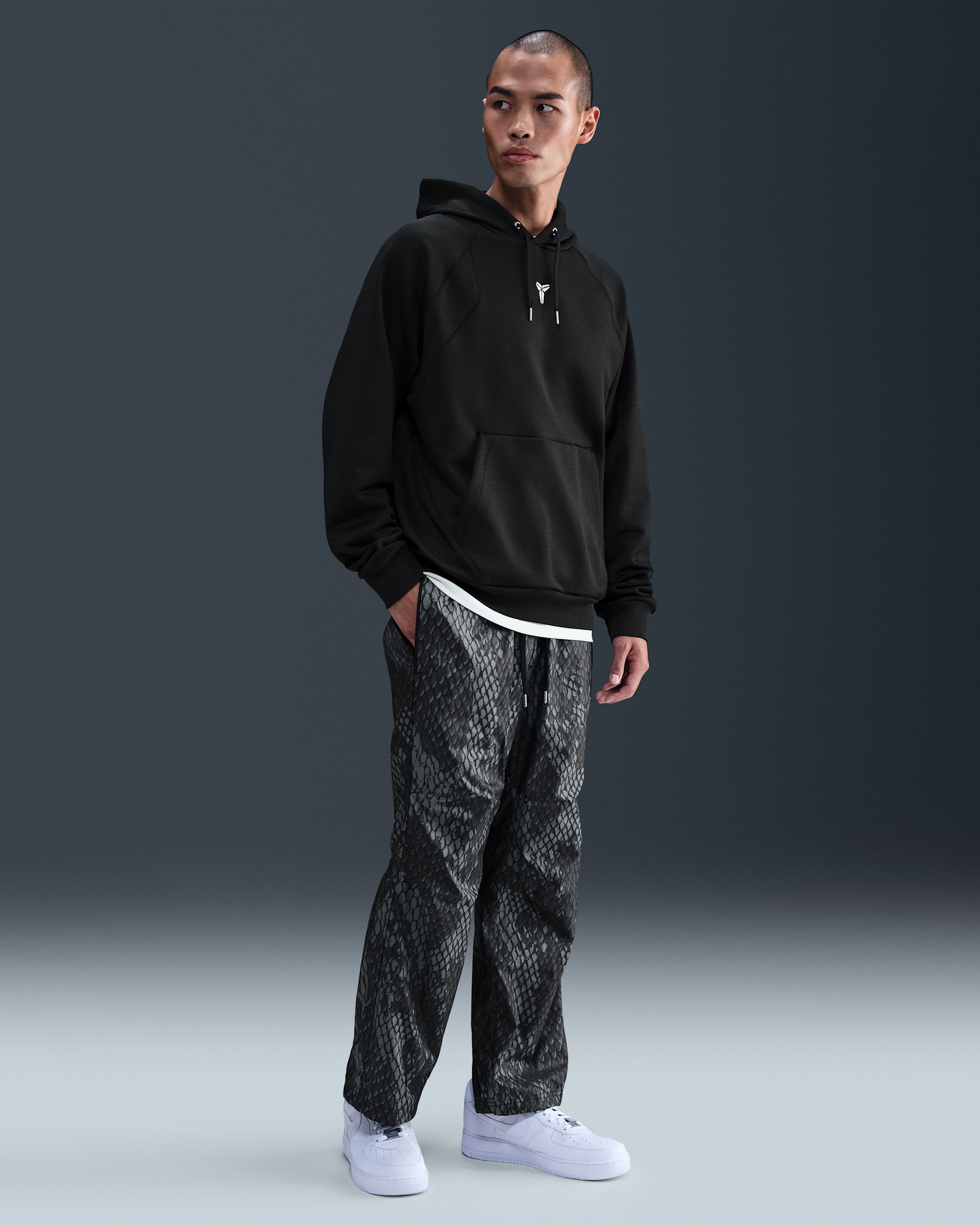 Kobe Men's Lightweight Woven Trousers. Nike ID